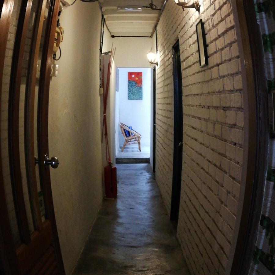 Monkey Motel Cafe Malacca Екстер'єр фото