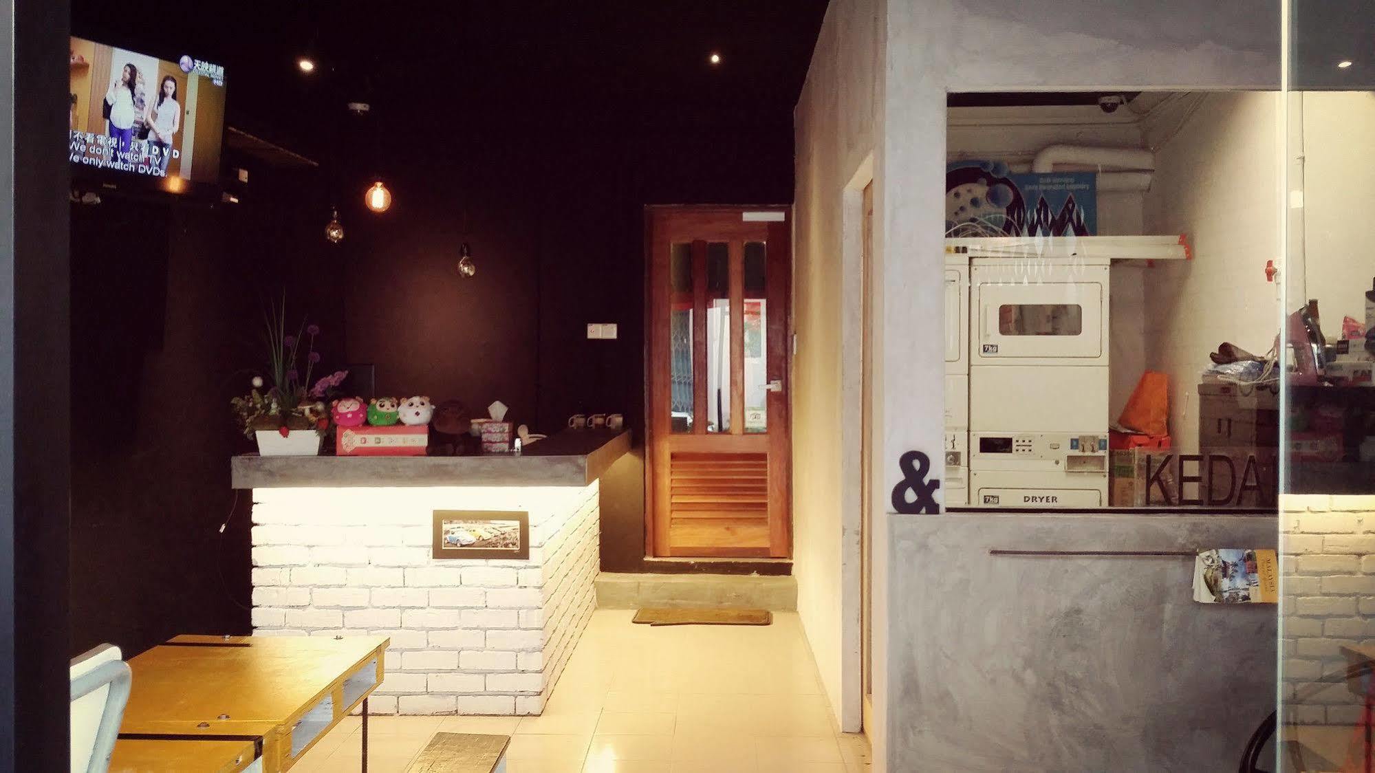 Monkey Motel Cafe Malacca Екстер'єр фото